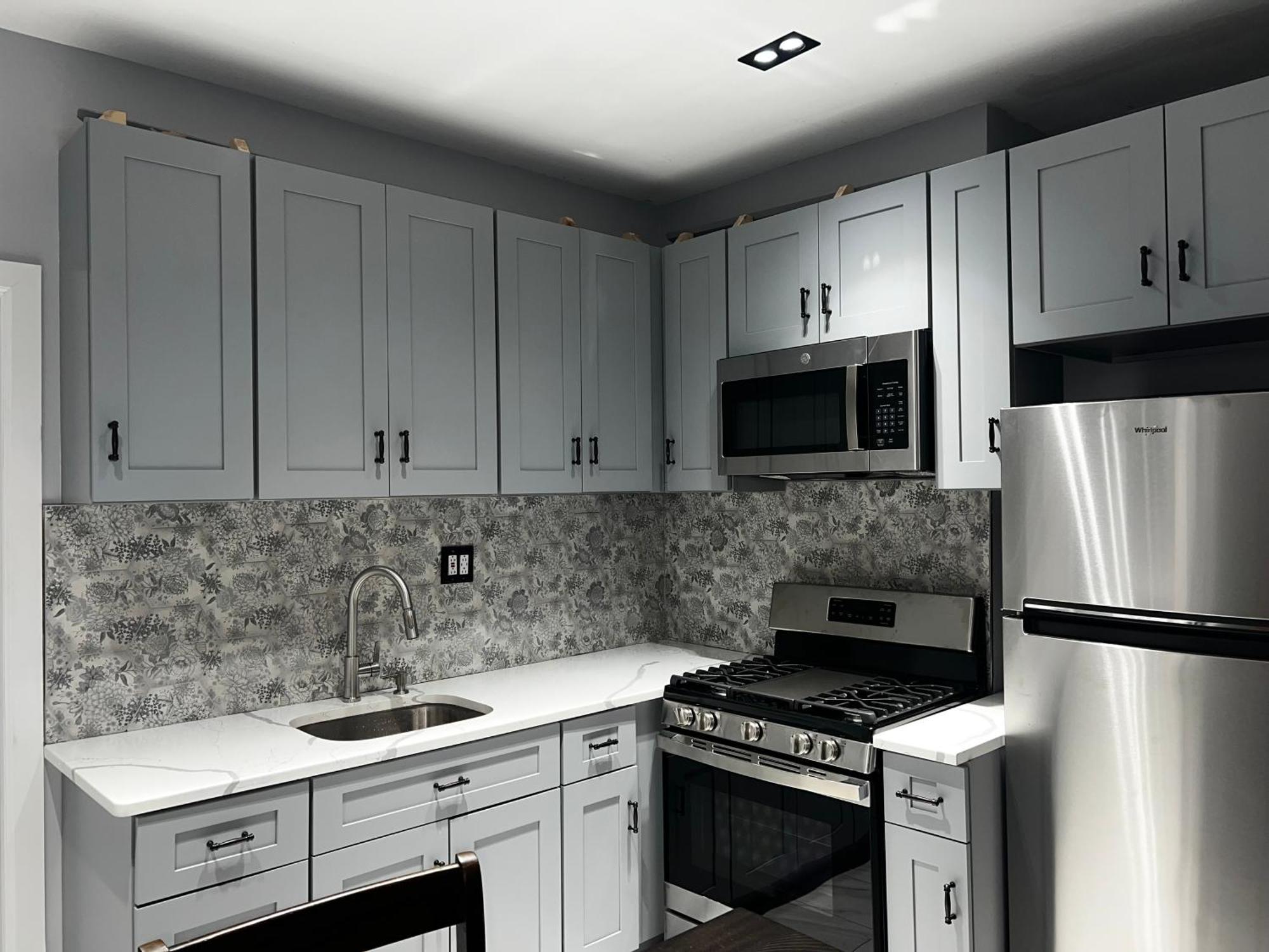 Gasthof 3 Bedrooms In 2nd Floor Modern Brooklyn Home, Close To J Train