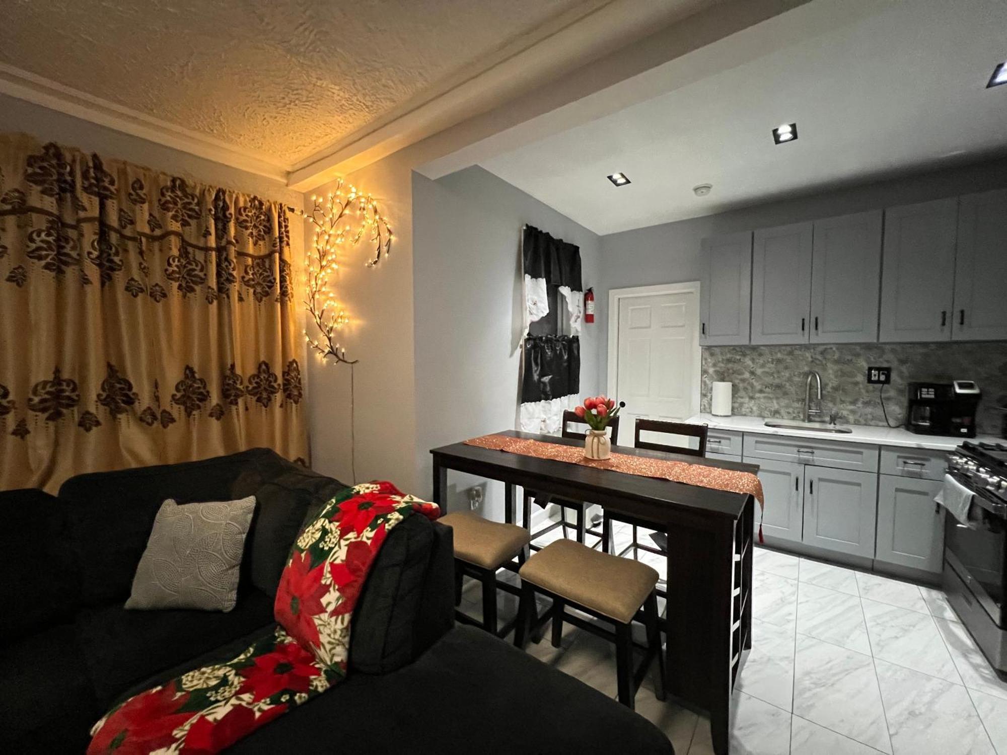 3 Bedrooms In 2nd Floor Modern Brooklyn Home, Close To J Train Gasthof New York