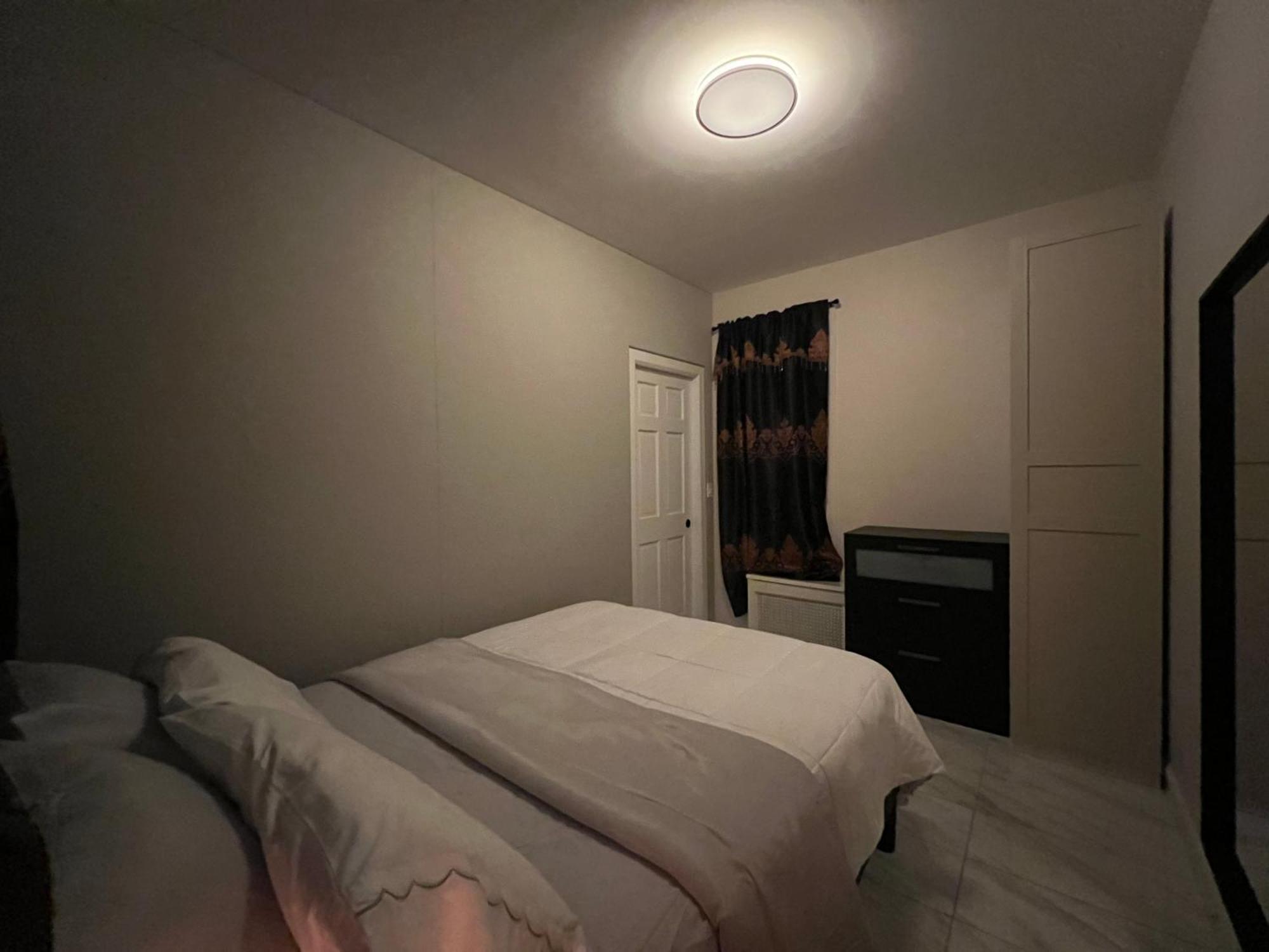 Gasthuis 3 Bedrooms In 2nd Floor Modern Brooklyn Home, Close To J Train